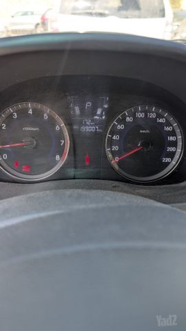 יונדאי אקסנט i25