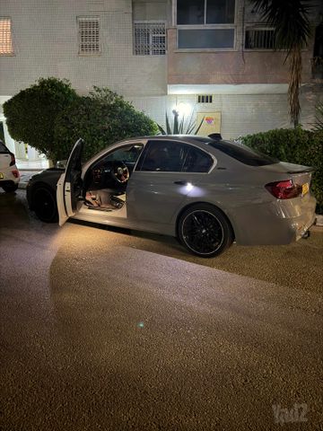 מודעת רכב ב מ וו סדרה 3