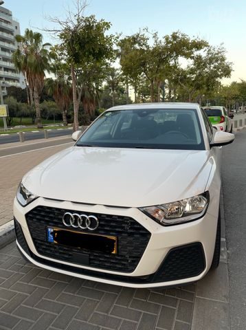 אאודי A1