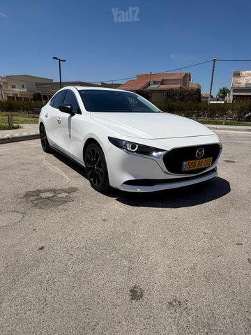 מאזדה 3
