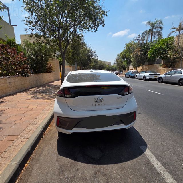 יונדאי איוניק