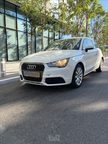 אאודי A1