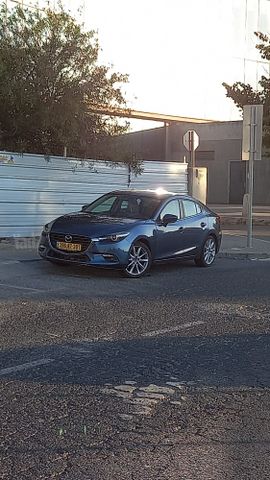 מאזדה 3