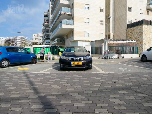 מודעת רכב טויוטה קורולה