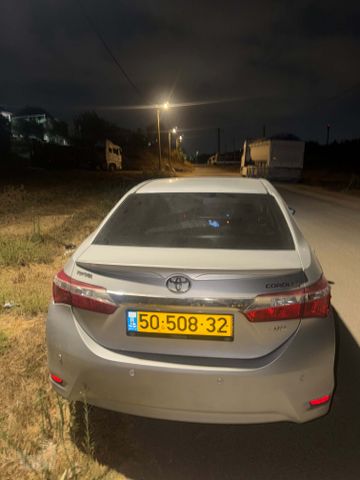 טויוטה קורולה