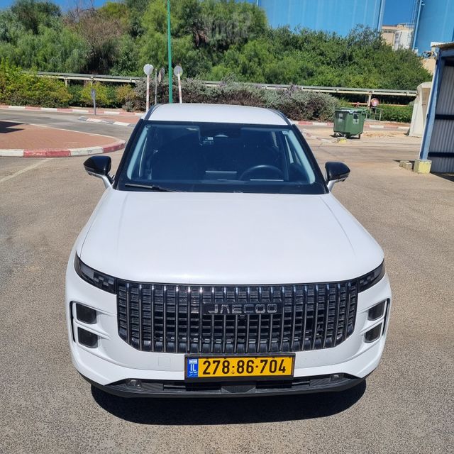 ג'אקו J7