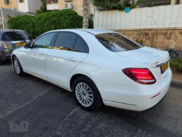 מרצדס-בנץ E-class