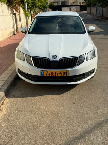 סקודה אוקטביה