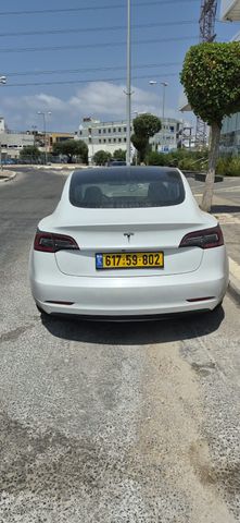 טסלה מודל 3