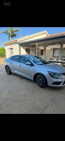 רנו מגאן