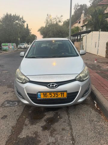יונדאי i20