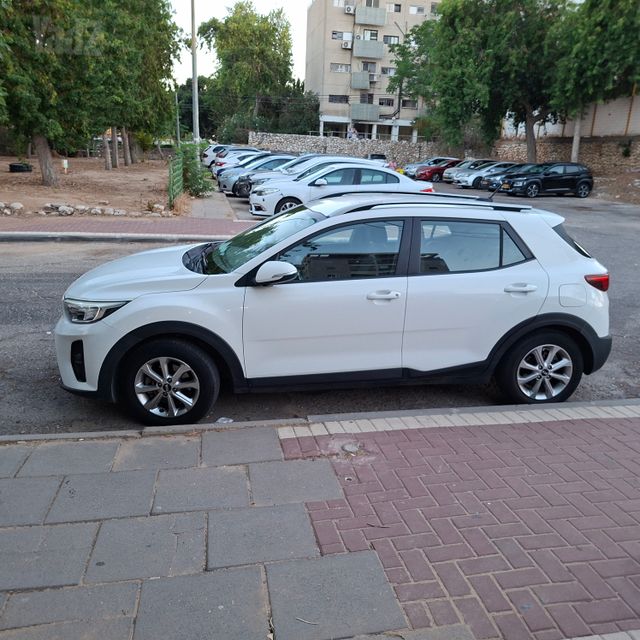 קיה סטוניק