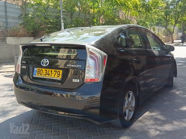 מודעת רכב טויוטה פריוס