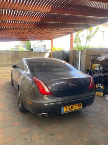 יגואר XJ