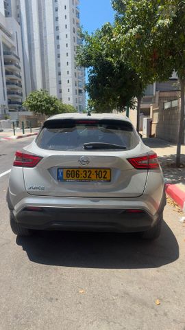 ניסאן ג'וק