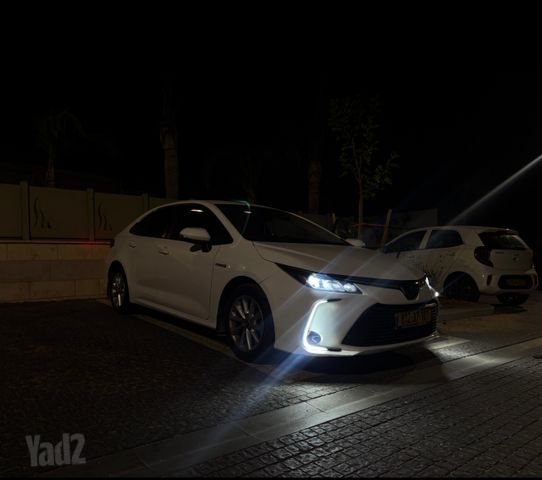 מודעת רכב טויוטה קורולה