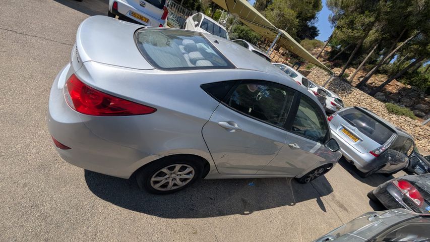 יונדאי אקסנט i25