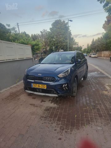 קיה נירו