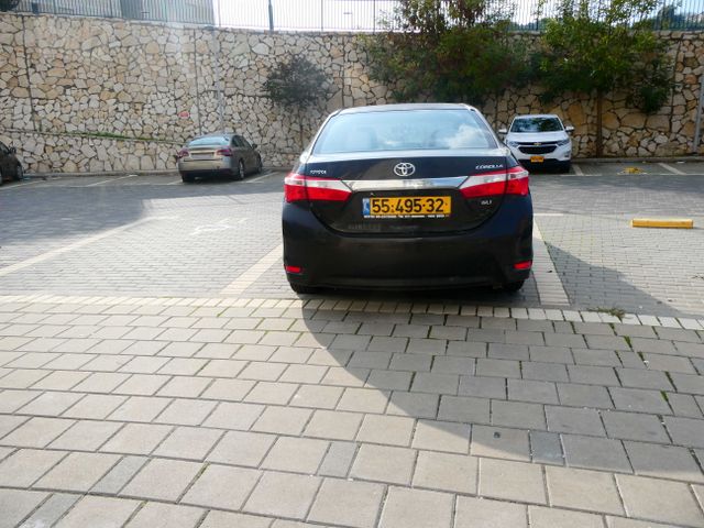 טויוטה קורולה