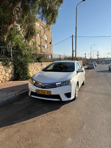 טויוטה קורולה