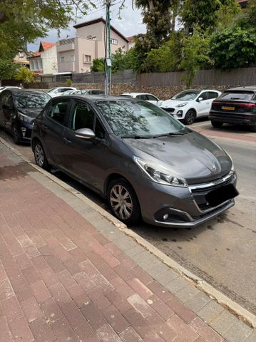 מודעת רכב פיג'ו 208