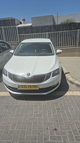 סקודה אוקטביה