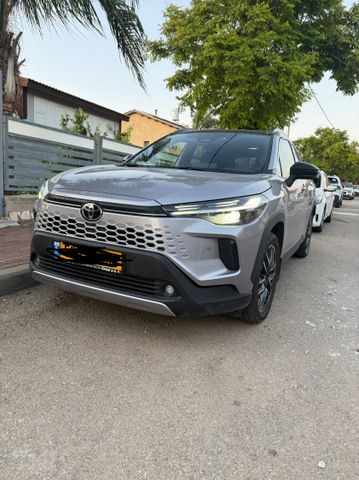 מודעת רכב טויוטה קורולה קרוס