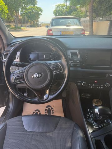 קיה נירו