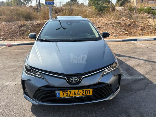 טויוטה קורולה
