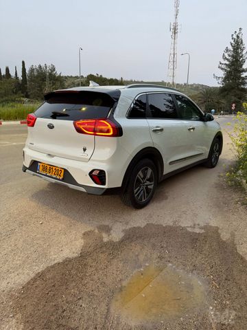 קיה נירו