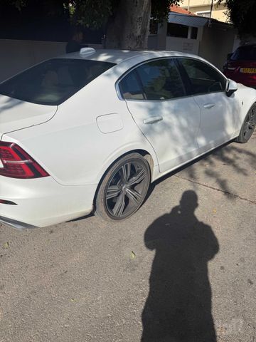וולוו S60