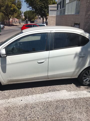 מיצובישי אטראז'