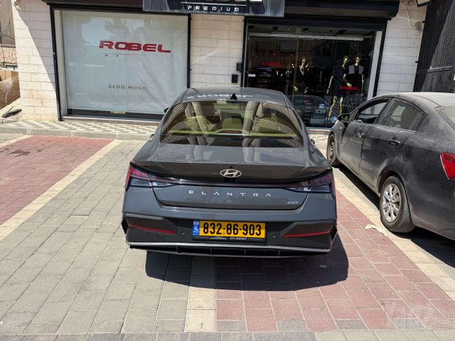 יונדאי אלנטרה