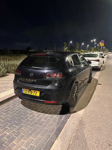 סיאט לאון