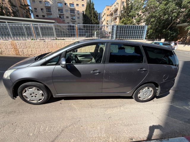 מיצובישי גרנדיס