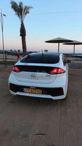 יונדאי איוניק