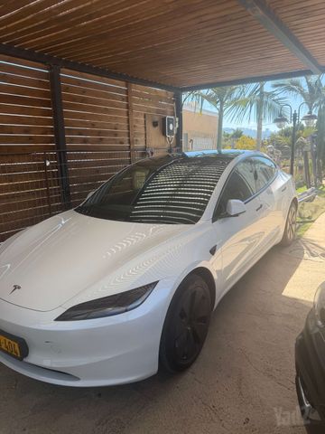 טסלה מודל 3