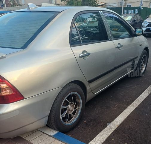 טויוטה קורולה