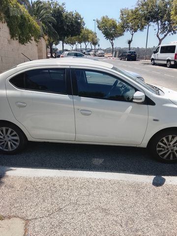 מיצובישי אטראז'