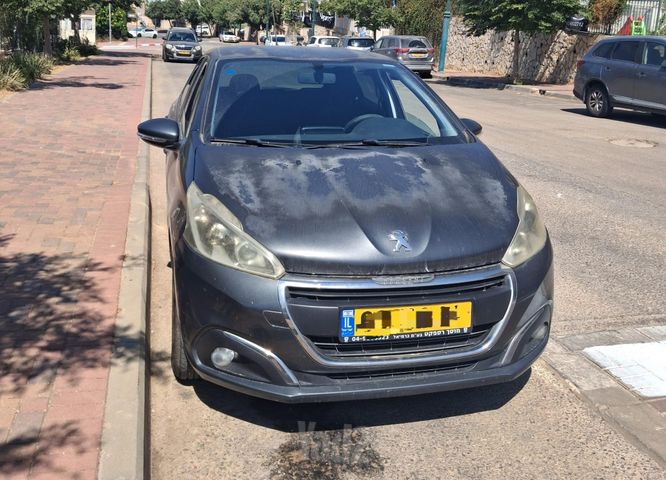 פיג'ו 208