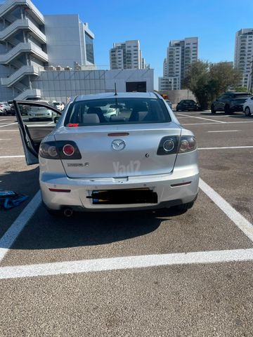 מאזדה 3