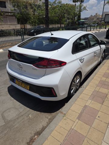 יונדאי איוניק