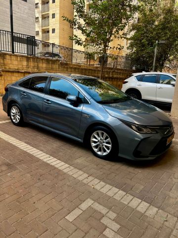 טויוטה קורולה
