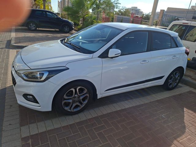 יונדאי i20