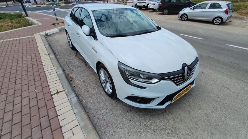 רנו מגאן
