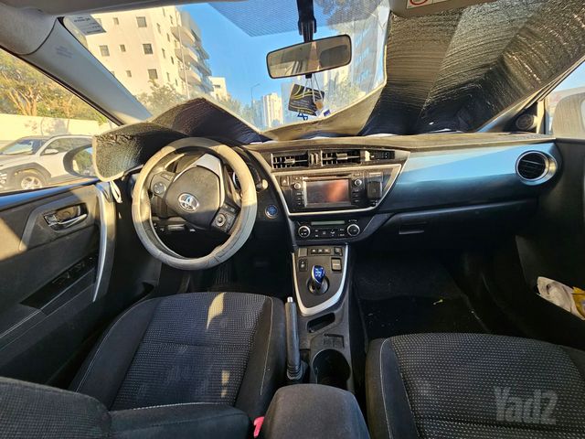 מודעת רכב טויוטה אוריס