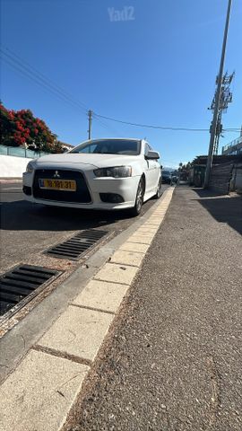 מיצובישי לנסר