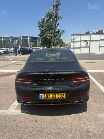 ג'נסיס G80