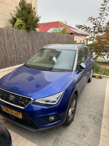 סיאט ארונה