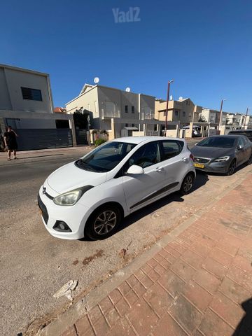 יונדאי i10